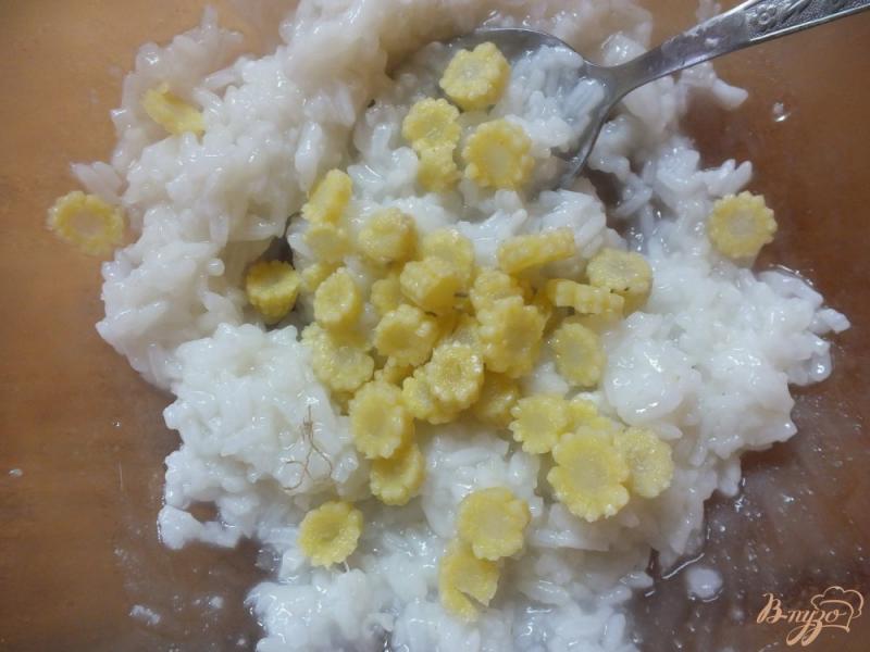 Фото приготовление рецепта: Рис с початками кукурузы и маслом тыквы шаг №6