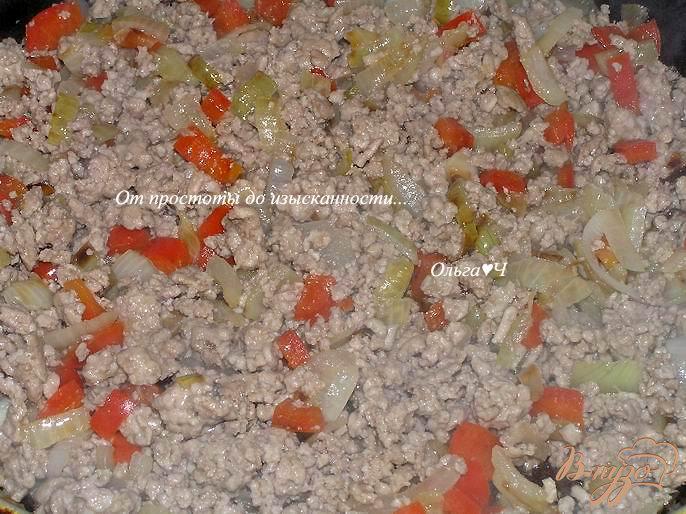 Фото приготовление рецепта: «Макароны по-флотски» с красным перцем шаг №3