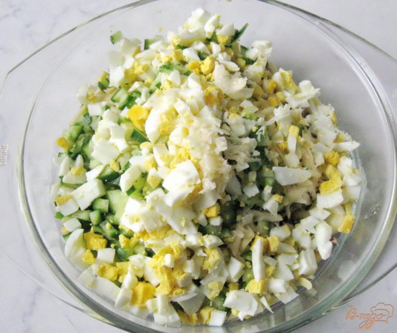 Фото приготовление рецепта: Салат с куриными желудками и зеленым горошком шаг №7