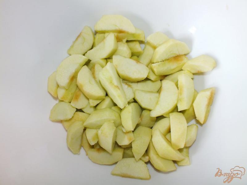 Фото приготовление рецепта: Пудинг с яблоками тоффи шаг №1