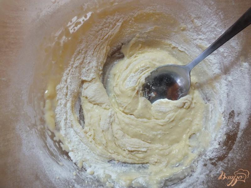 Фото приготовление рецепта: Кекс-хлеб с шампиньонами на белом вине шаг №5