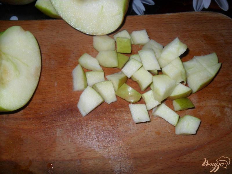 Фото приготовление рецепта: Слойки с яблоками шаг №2