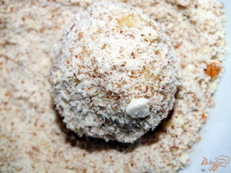 Фото приготовление рецепта: Печенье ореховое с абрикосовым джемом шаг №7