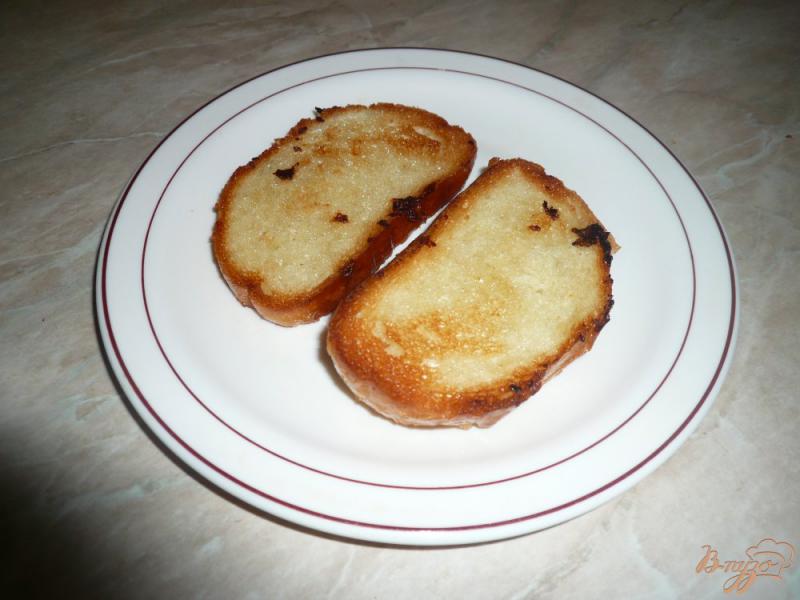 Фото приготовление рецепта: Горячие бутерброды с сыром и перцем шаг №1