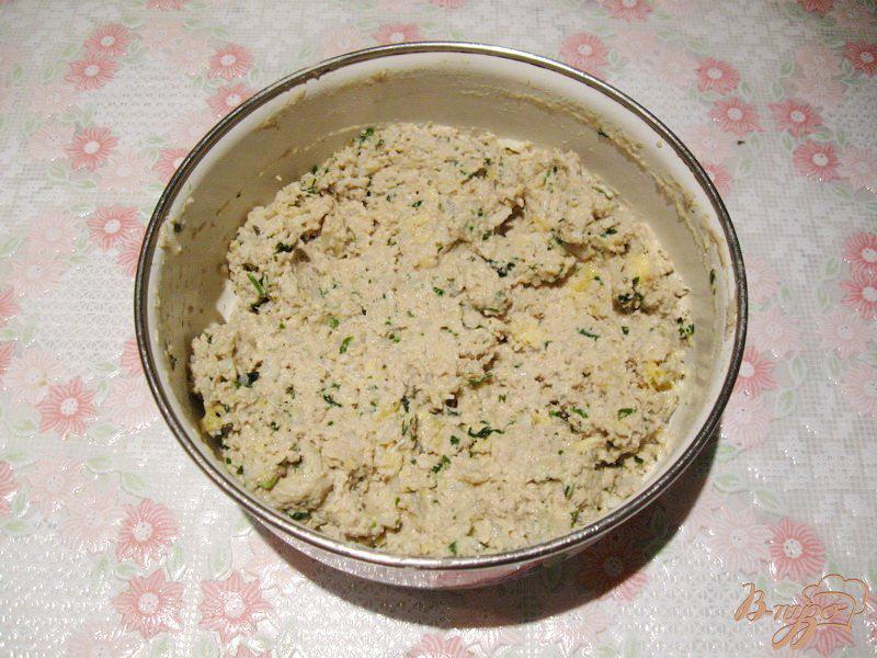Фото приготовление рецепта: Рыбные котлеты с отварным рисом и сыром шаг №5