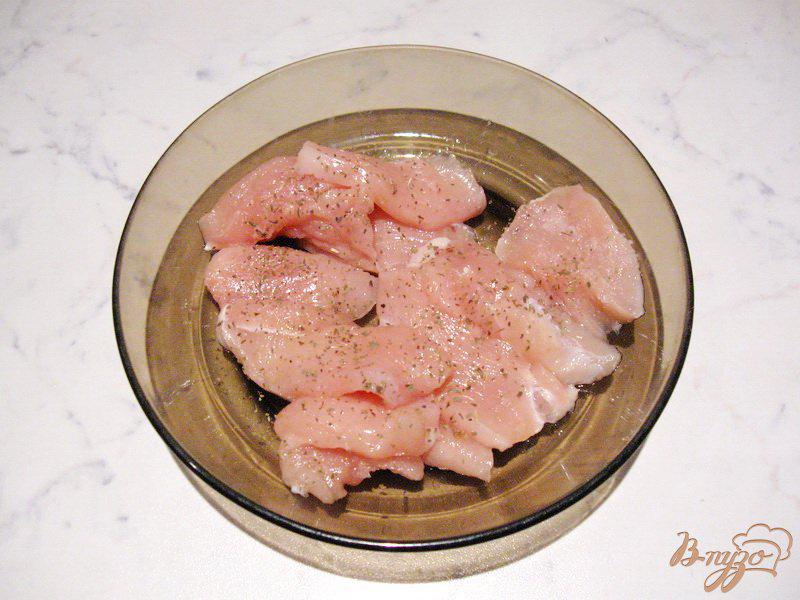 Фото приготовление рецепта: Куриное филе в кляре шаг №4