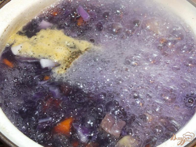 Фото приготовление рецепта: Вкуснейший суп из фиолетовой капусты шаг №6