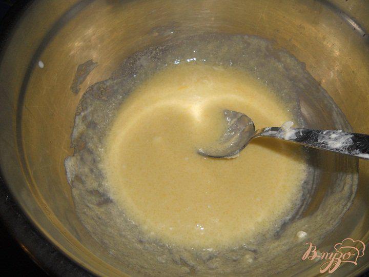 Фото приготовление рецепта: Пирог с консервироваными абрикосами в мультиварке шаг №1