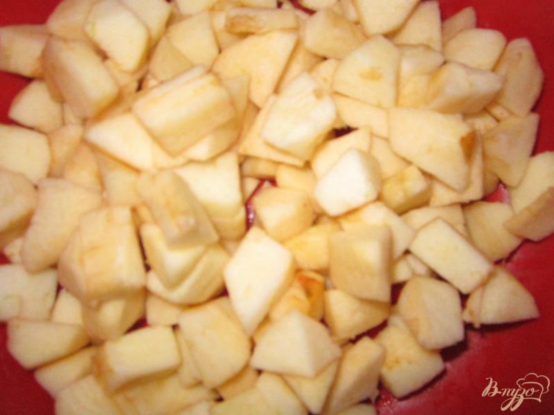 Фото приготовление рецепта: Шоколадные оладьи с яблоками шаг №1
