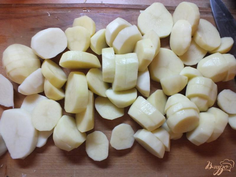 Фото приготовление рецепта: Острый картофель с тимьяном под сыром шаг №1