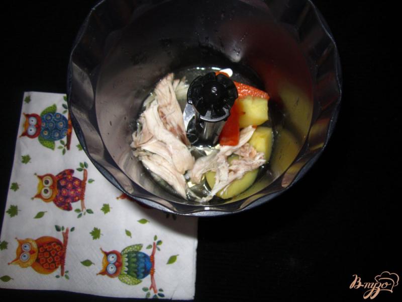 Фото приготовление рецепта: Детский крем суп с кроликом шаг №4