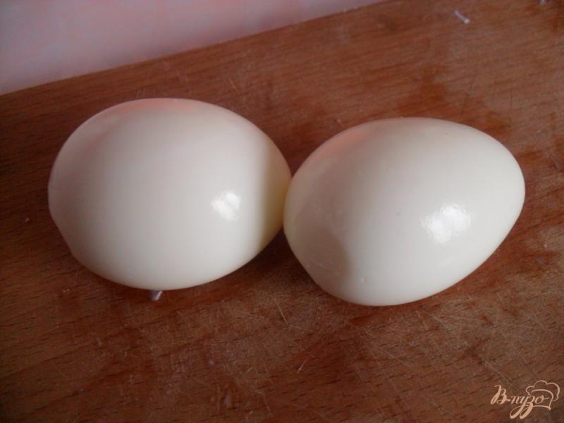 Фото приготовление рецепта: Яйца с майонезом шаг №1