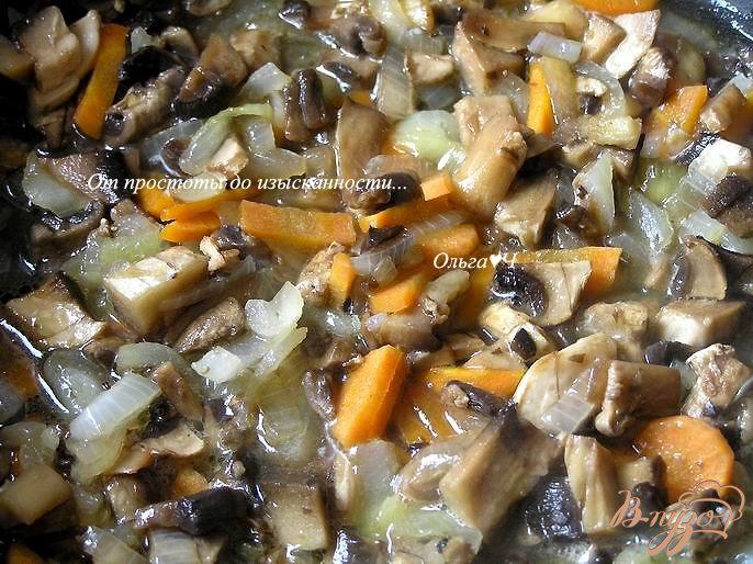 Фото приготовление рецепта: Фасолевый суп-пюре с грибами шаг №3