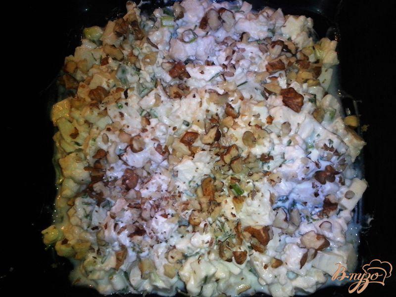 Фото приготовление рецепта: Салат из сырой цветной капусты шаг №4