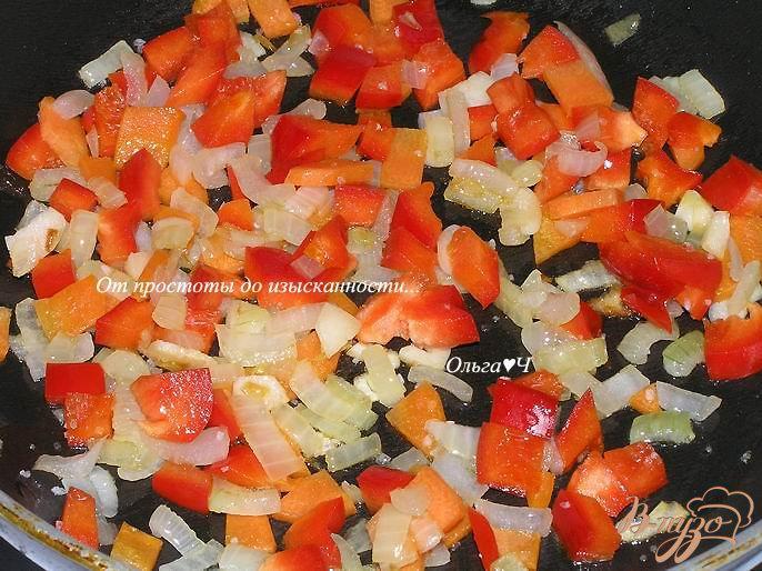 Фото приготовление рецепта: Паста с овощами шаг №2