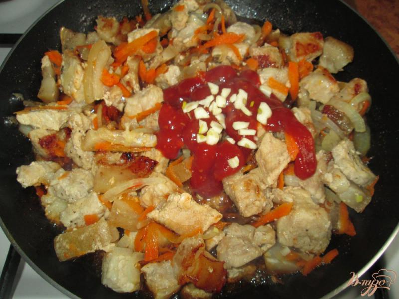Фото приготовление рецепта: Свинина в соевом соусе по-восточному шаг №5