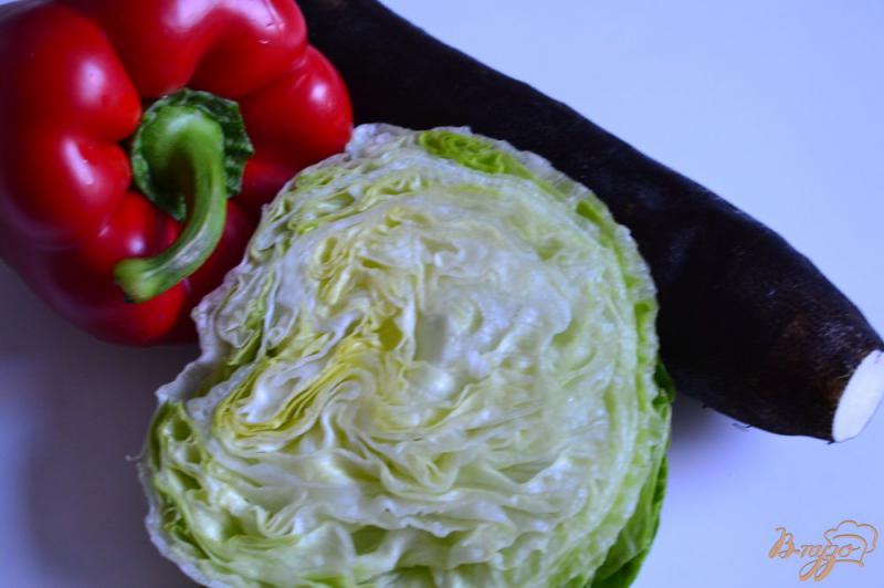 Фото приготовление рецепта: Салат с черной редькой шаг №1