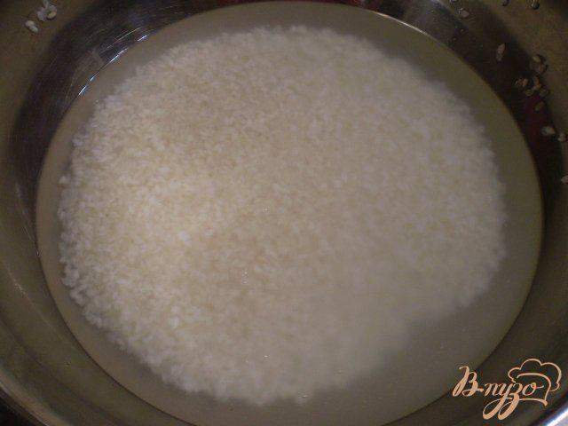 Фото приготовление рецепта: Рисовая каша с фасолью в мультиварке шаг №2