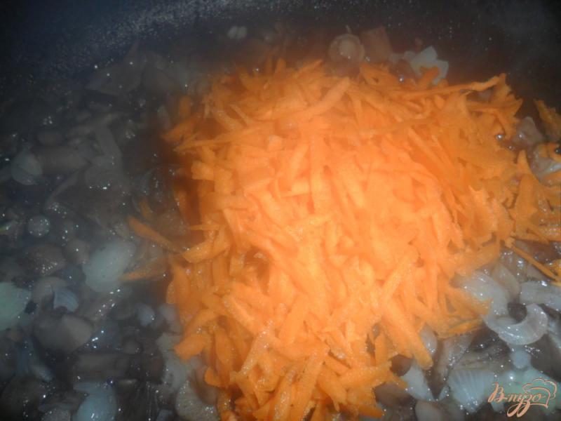 Фото приготовление рецепта: Постное картофельное пюре с грибами шаг №5