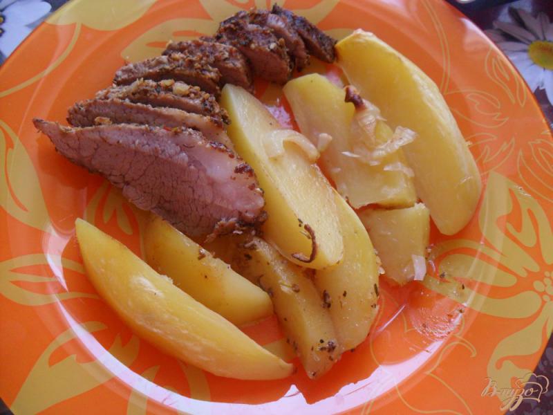 Фото приготовление рецепта: Свинина с картофелем в рукаве шаг №8