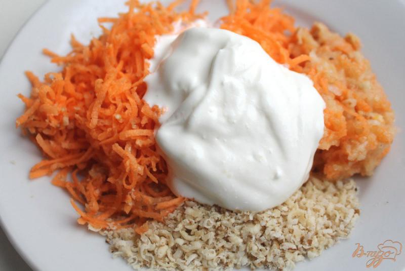 Фото приготовление рецепта: Сладкий морковный салат шаг №3