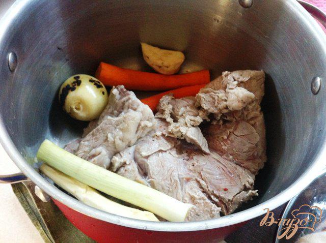 Фото приготовление рецепта: Суп из чечевицы с грибами шаг №3