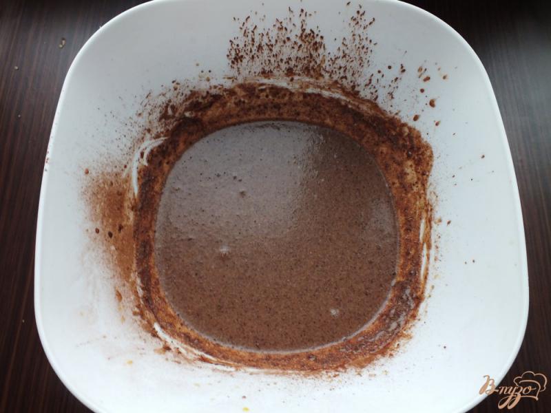 Фото приготовление рецепта: «Мокрые» шоколадные пирожные шаг №4