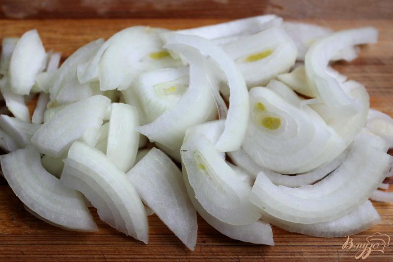 Фото приготовление рецепта: Картофель с болгарским перцем  запеченный в горшочке шаг №3