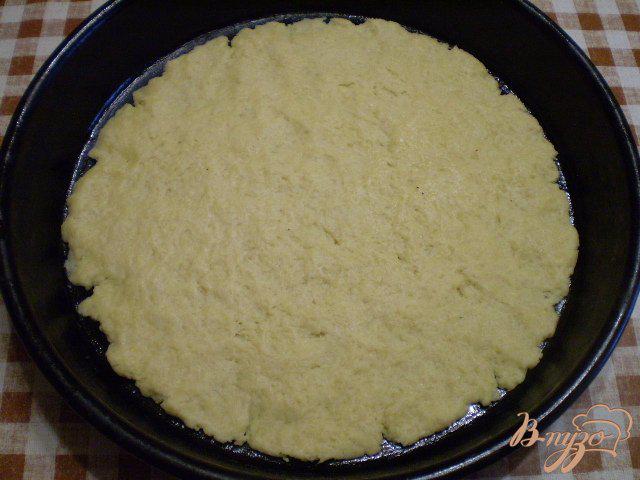 Фото приготовление рецепта: Тертый пирог с шелковичным джемом шаг №6