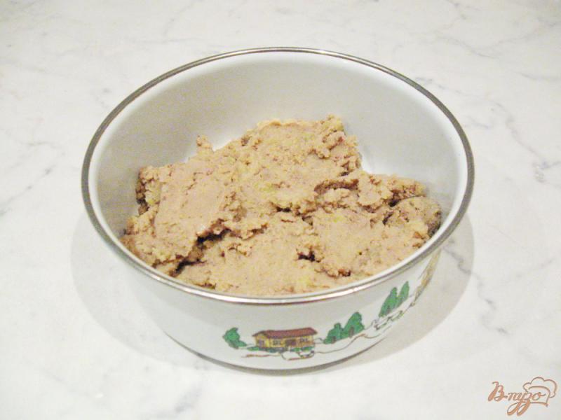 Фото приготовление рецепта: Вареники с куриной печенью и картофелем шаг №4