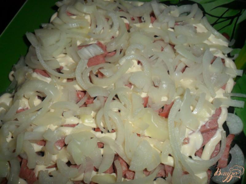 Фото приготовление рецепта: Салат с маринованным луком шаг №2