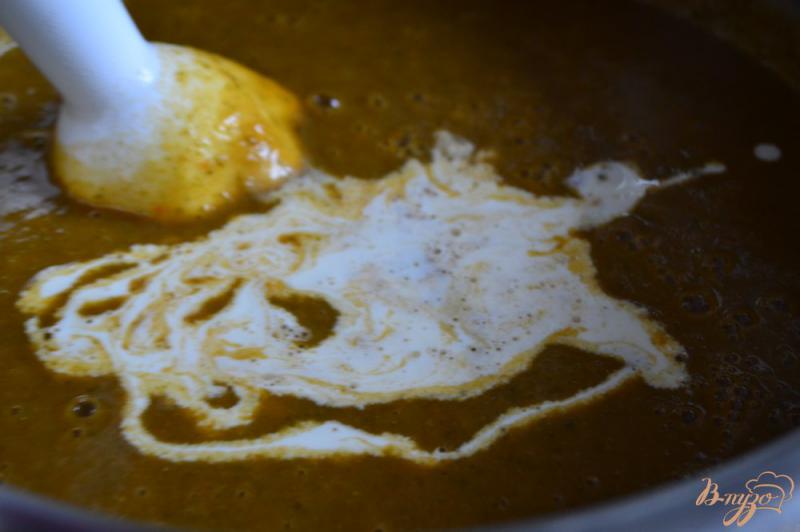 Фото приготовление рецепта: Овощной суп с печеной тыквой шаг №6