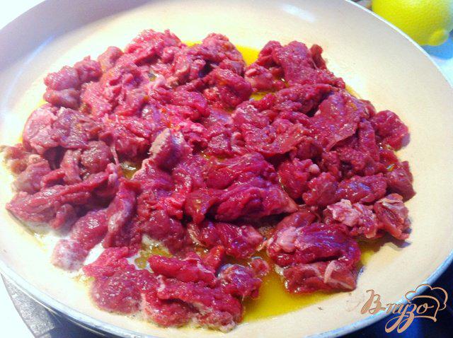 Фото приготовление рецепта: Мясо по-строгановски шаг №9