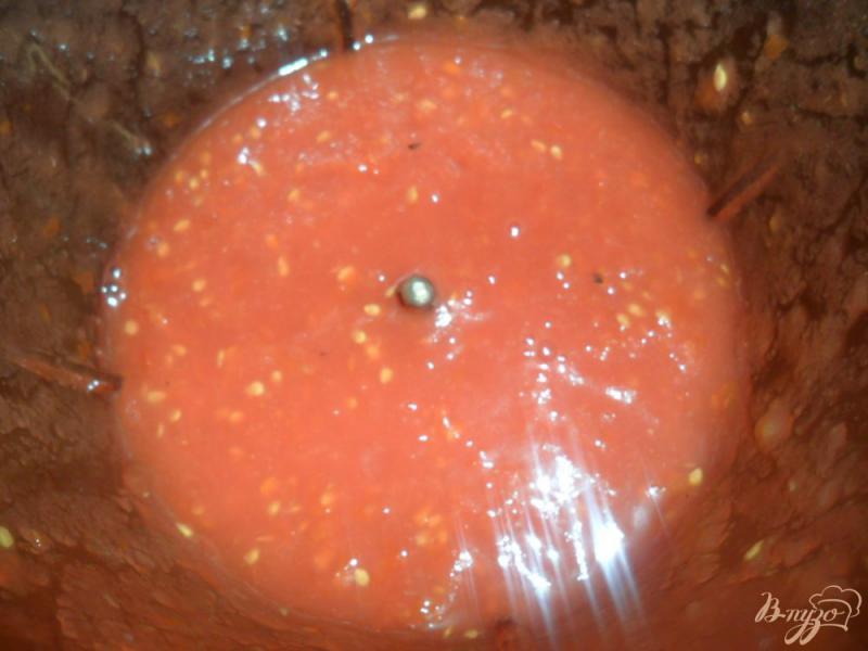 Фото приготовление рецепта: Тушеная капуста с консервированными помидорами шаг №4