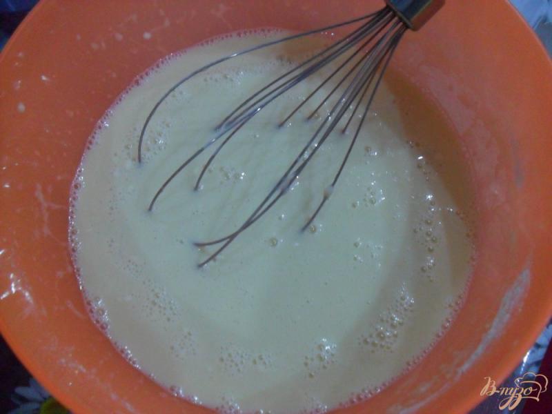 Фото приготовление рецепта: Блинчики на сгущенном молоке шаг №4