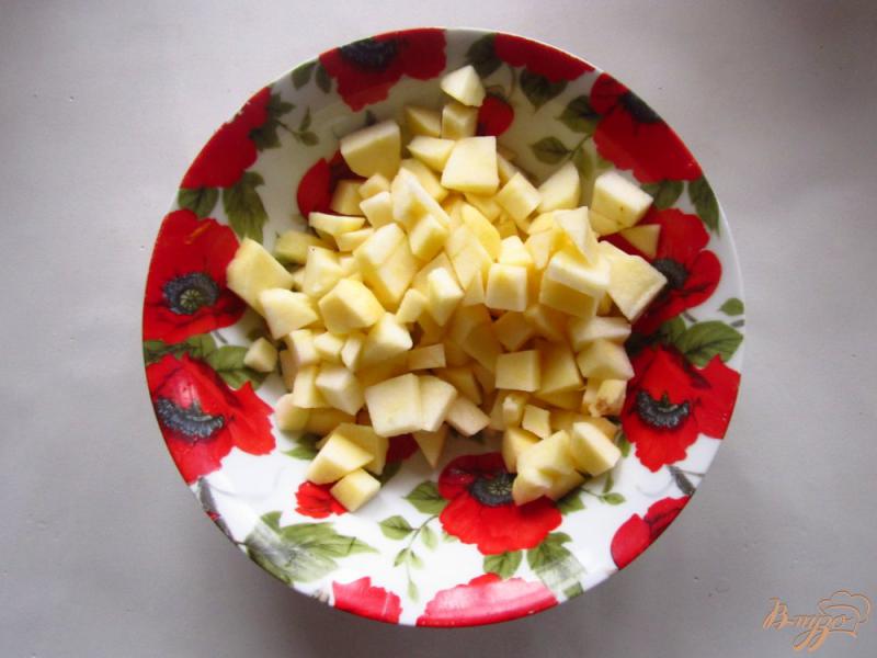 Фото приготовление рецепта: Лимонно-яблочные оладьи шаг №4