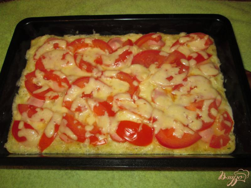 Фото приготовление рецепта: Запеканка с картофелем, сосисками и помидорами шаг №10