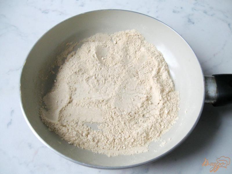 Фото приготовление рецепта: Соус из сушеных грибов шаг №4