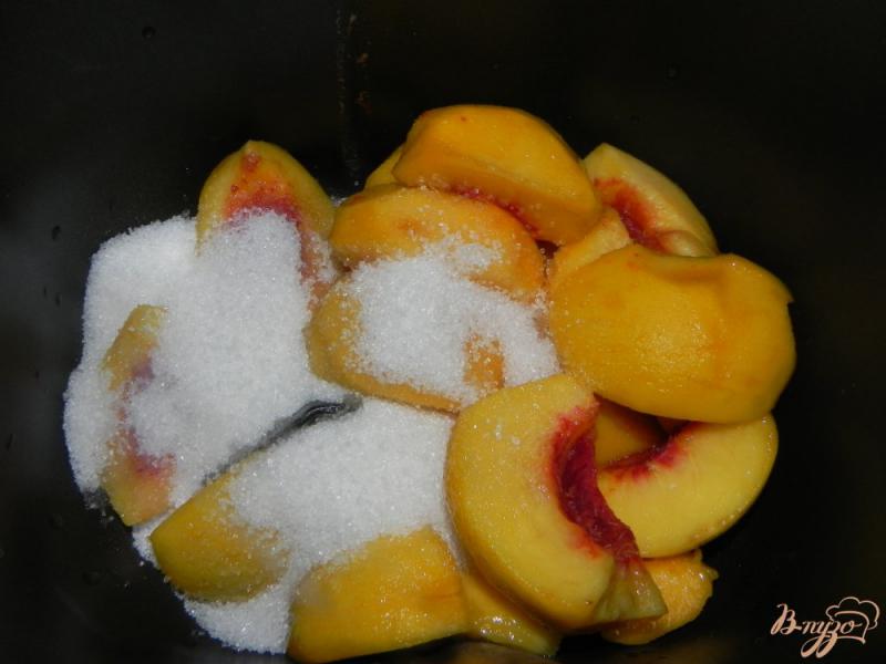 Фото приготовление рецепта: Персиковый джем в хлебопечке шаг №3