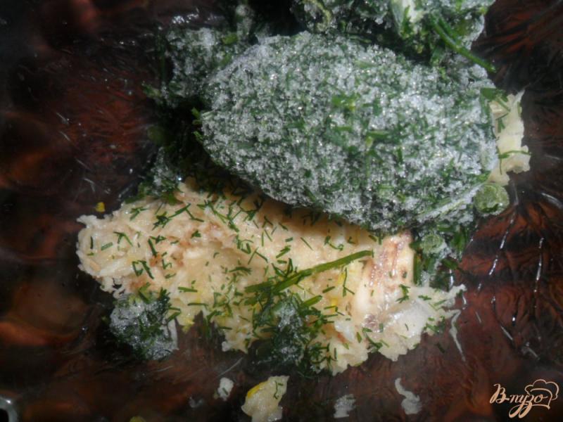 Фото приготовление рецепта: Блинчики на рассоле с чесночным соусом к борщу шаг №6