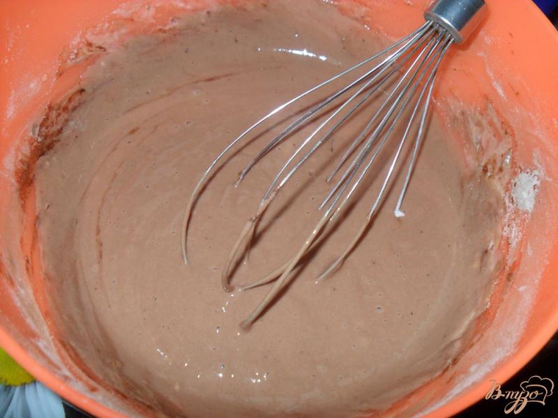 Фото приготовление рецепта: Шоколадные оладьи шаг №3