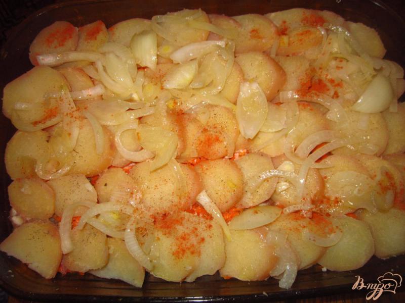 Фото приготовление рецепта: Картофельная запеканка с фаршем шаг №6