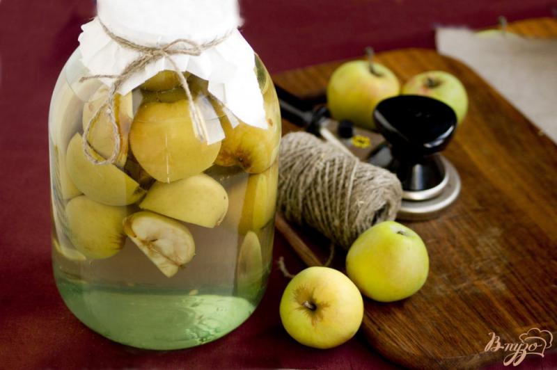 Фото приготовление рецепта: Яблочный компот на зиму шаг №4