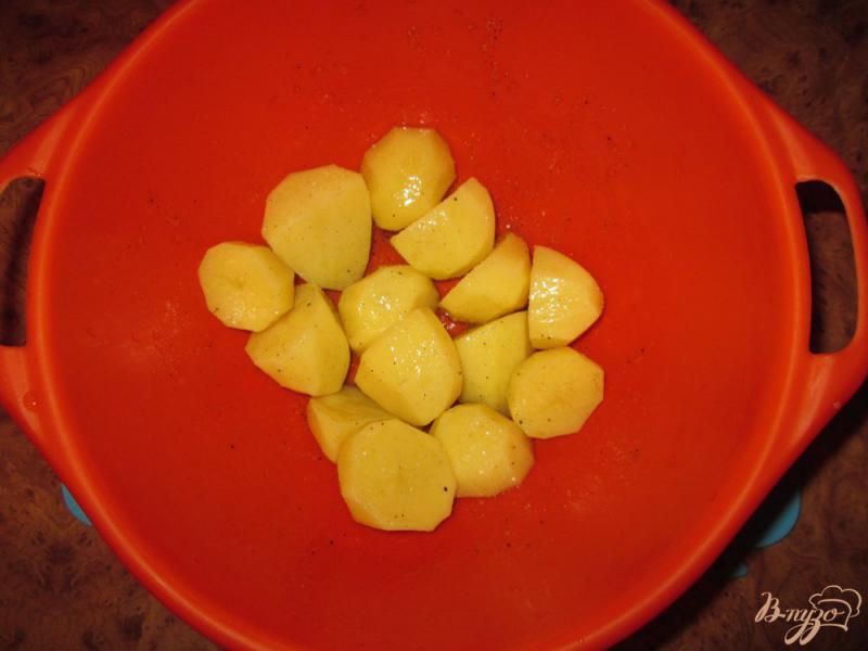 Фото приготовление рецепта: Картошка запеченная в кулинарном рукаве шаг №3