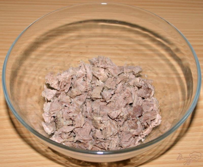 Фото приготовление рецепта: Волованы с мясным салатом шаг №5