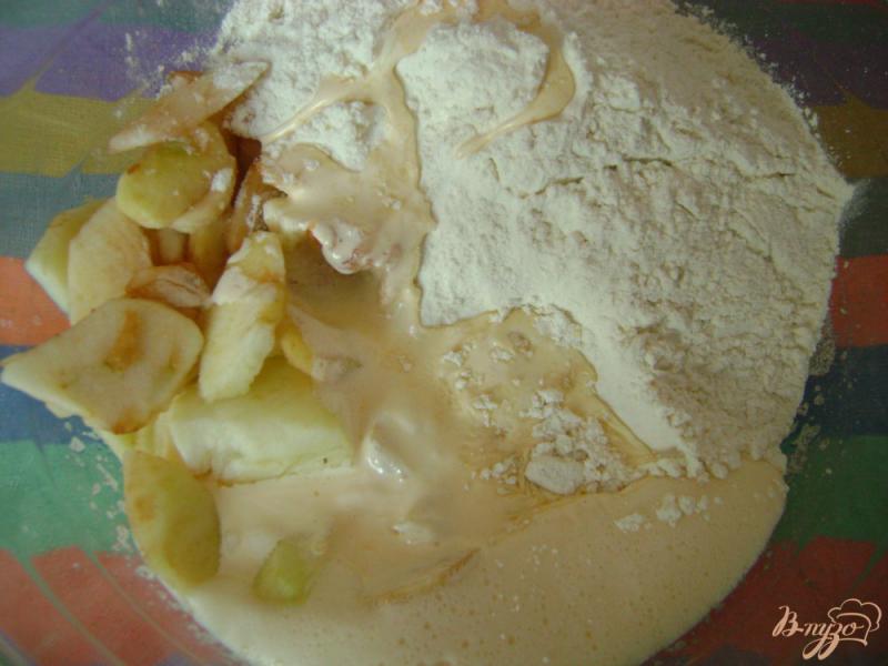 Фото приготовление рецепта: Английский яблочный пирог с пряностями шаг №5
