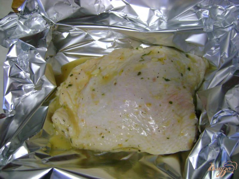 Фото приготовление рецепта: Куриные бедра в апельсиново-горчичном маринаде шаг №4