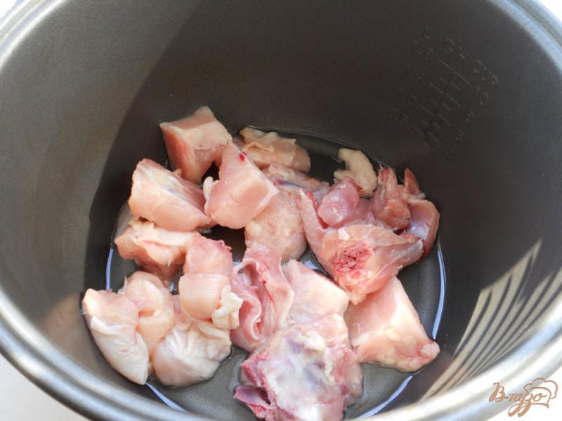 Фото приготовление рецепта: Каша перловая с курицей в мультиварке шаг №1