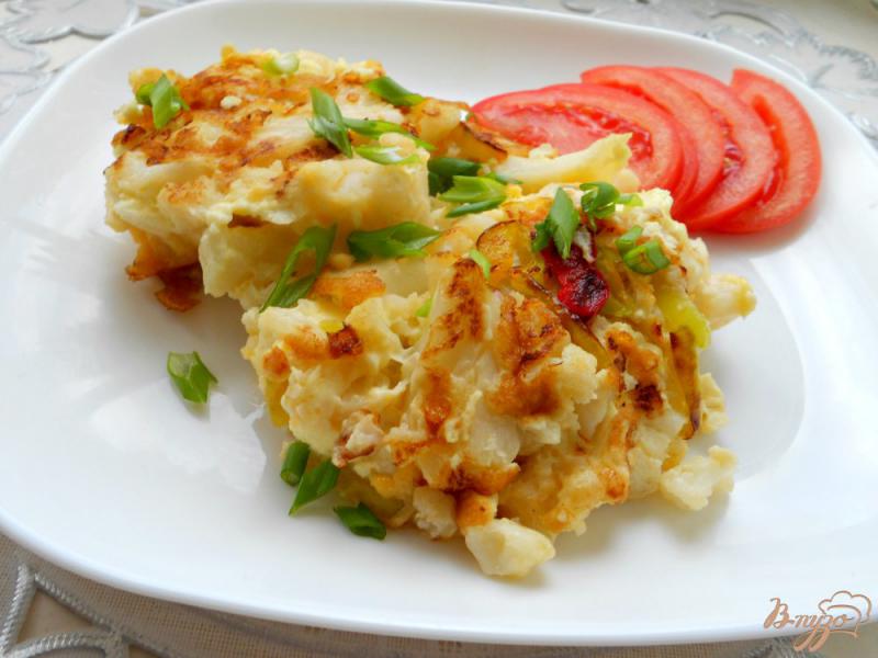 Фото приготовление рецепта: Цветная капуста с яйцами на сковороде шаг №5