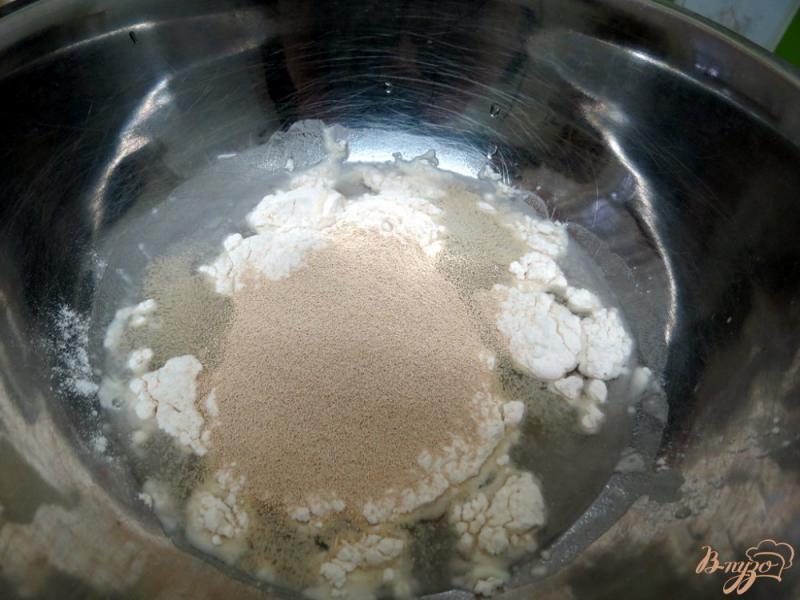 Фото приготовление рецепта: Пирог с капустой и грибами шаг №5